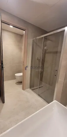 Pronájem bytu 2+kk, Praha, Poděbradská, 57 m2