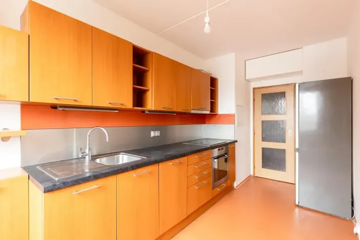 Pronájem bytu 3+1, Praha - Troja, Svídnická, 73 m2