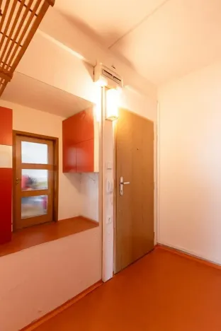 Pronájem bytu 3+1, Praha - Troja, Svídnická, 73 m2