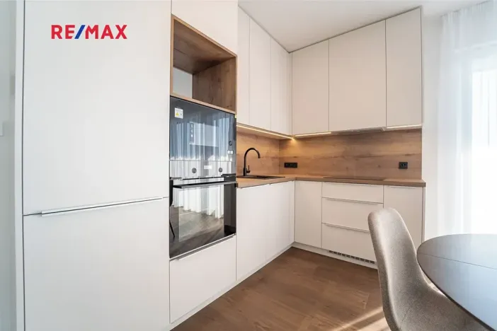 Pronájem bytu 2+kk, Praha - Stodůlky, Hábova, 68 m2