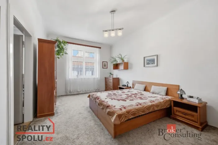 Prodej bytu 2+1, Praha - Libeň, V mezihoří, 74 m2