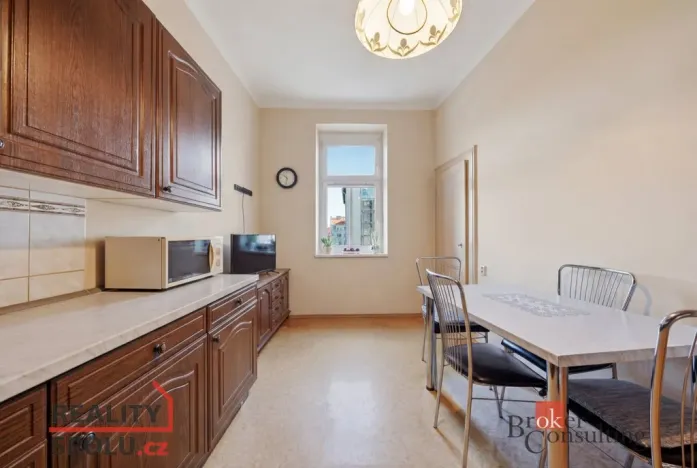 Prodej bytu 2+1, Praha - Libeň, V mezihoří, 74 m2