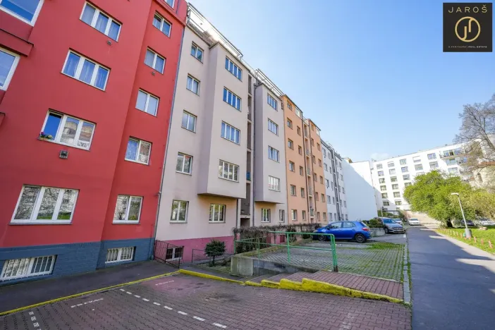 Pronájem bytu 2+1, Praha - Košíře, Vrchlického, 46 m2