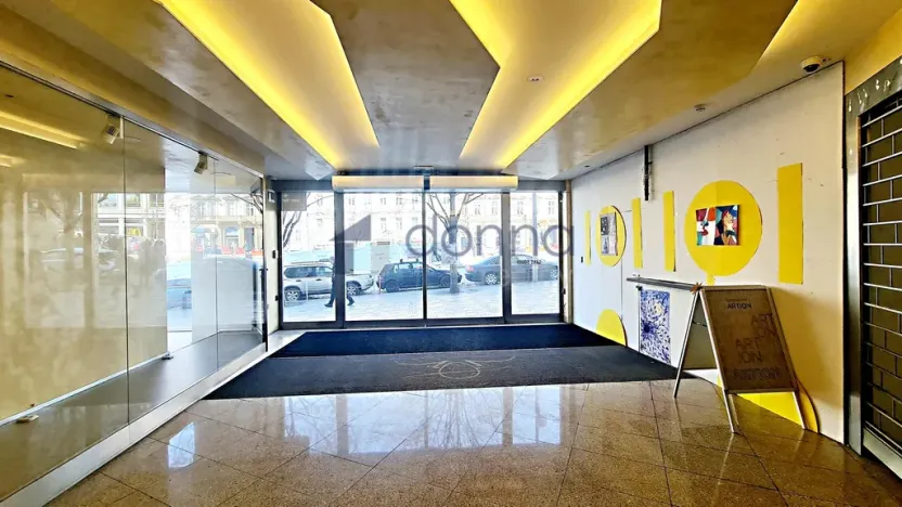 Pronájem obchodního prostoru, Praha, Václavské náměstí, 50 m2