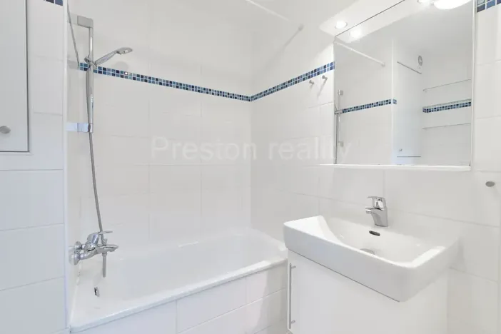 Pronájem bytu 1+kk, Praha - Troja, Písečná, 26 m2
