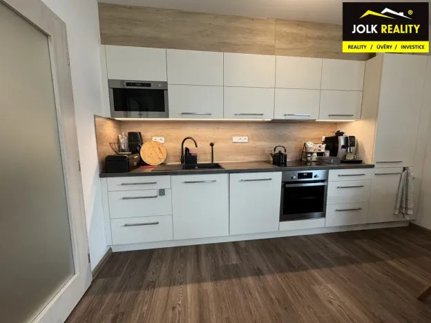 Pronájem bytu 2+kk, Opava, Kačírkova, 56 m2