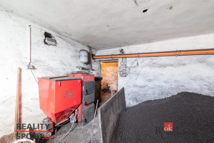 Prodej rodinného domu, Jimlín, 196 m2