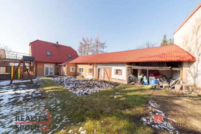 Prodej rodinného domu, Jimlín, 196 m2