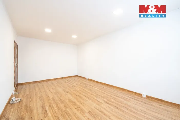 Prodej bytu 2+1, Děčín, Pohraniční, 62 m2