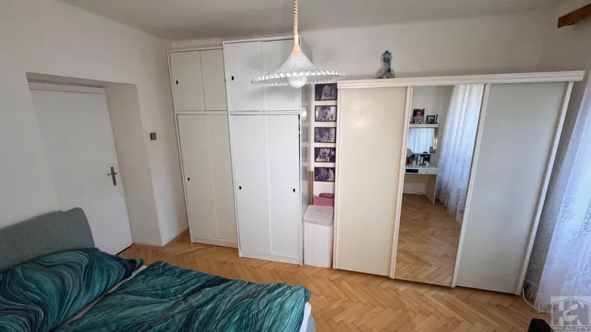 Prodej bytu 2+1, Tanvald, Radniční, 77 m2