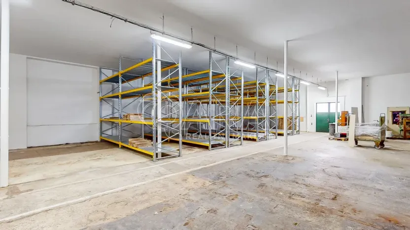 Prodej výrobních prostor, Luby, 1300 m2