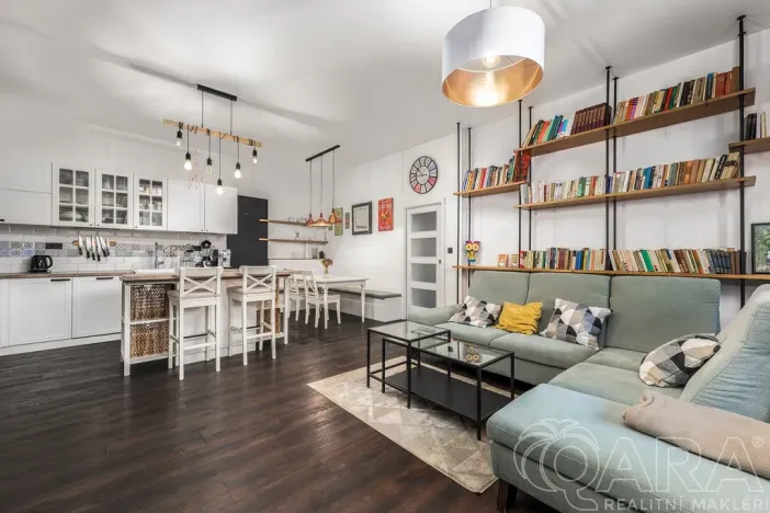 Pronájem bytu 4+kk, Čelákovice, náměstí 5. května, 114 m2