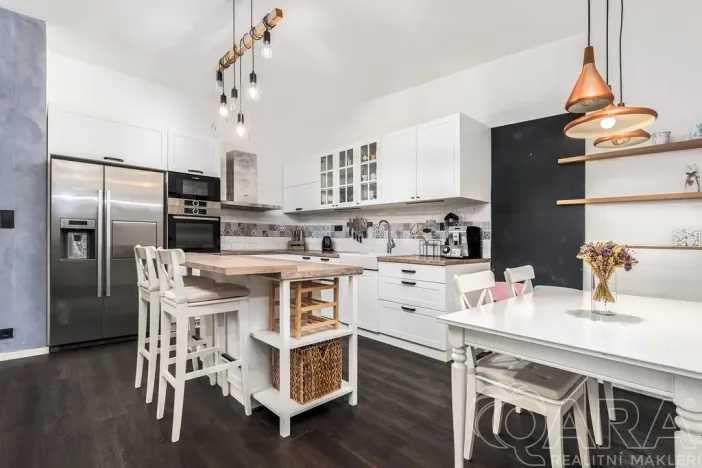 Pronájem bytu 4+kk, Čelákovice, náměstí 5. května, 114 m2