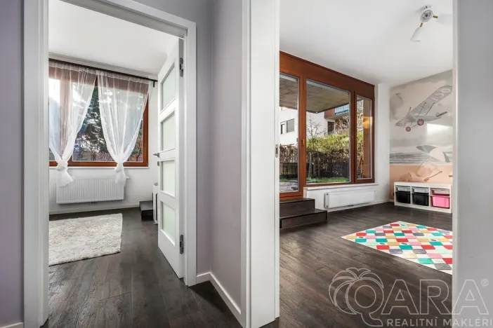 Pronájem bytu 4+kk, Čelákovice, náměstí 5. května, 114 m2