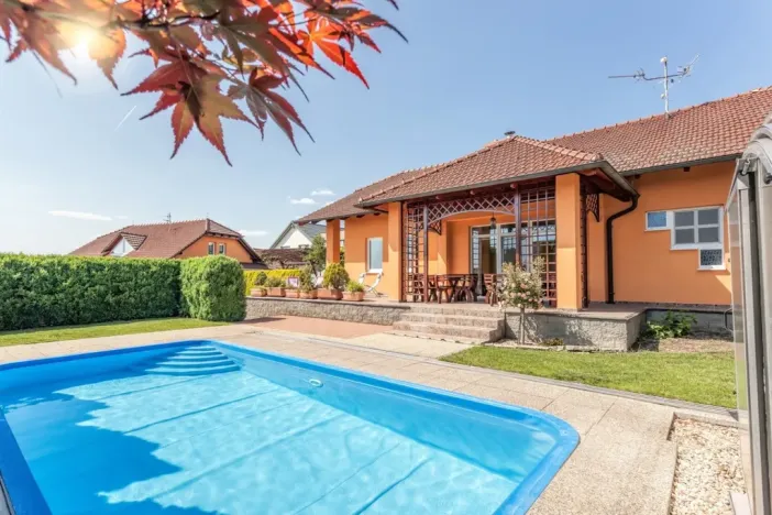 Prodej rodinného domu, Starovičky, 144 m2