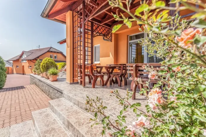 Prodej rodinného domu, Starovičky, 144 m2