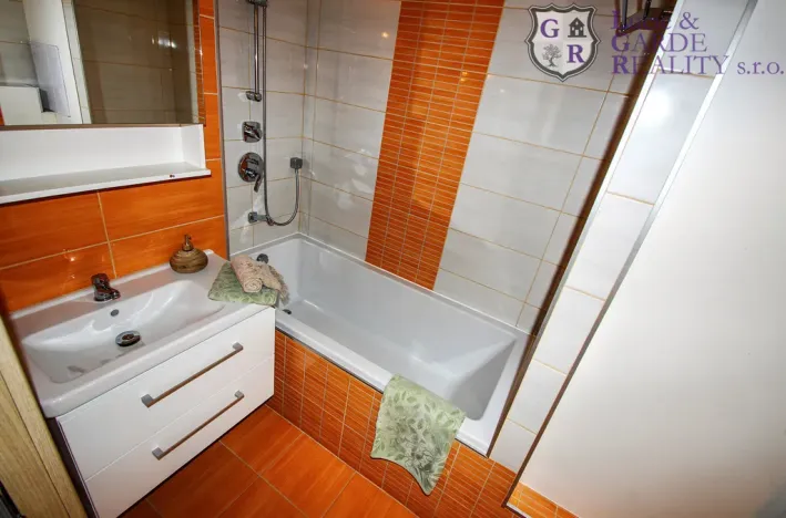 Prodej bytu 4+1, Tábor, Havanská, 81 m2