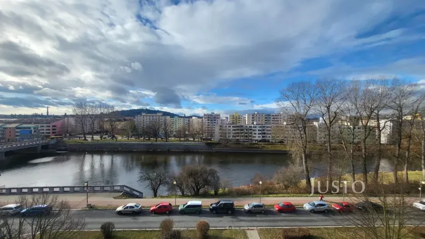 Prodej bytu 2+1, Písek - Budějovické Předměstí, nábřeží 1. máje, 64 m2