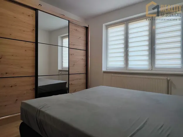 Prodej bytu 3+1, Smidary, Zahradní, 83 m2