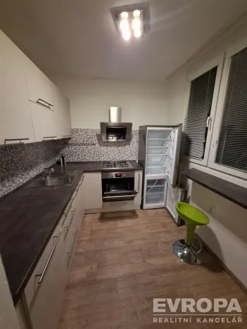 Pronájem bytu 2+kk, Kolín - Kolín II, Družstevní, 45 m2
