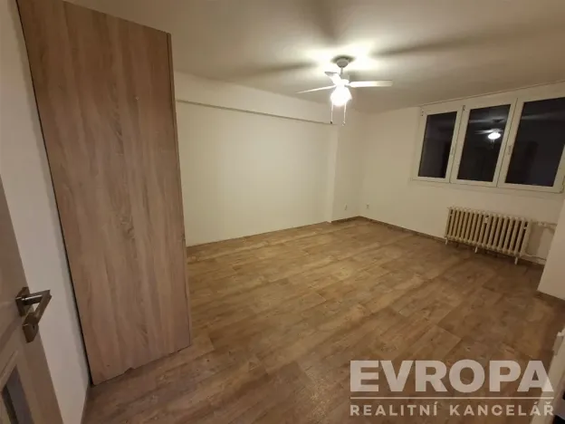 Pronájem bytu 2+kk, Kolín - Kolín II, Družstevní, 45 m2