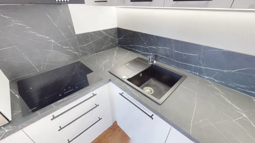 Pronájem bytu 1+kk, Praha - Břevnov, Na Petynce, 27 m2