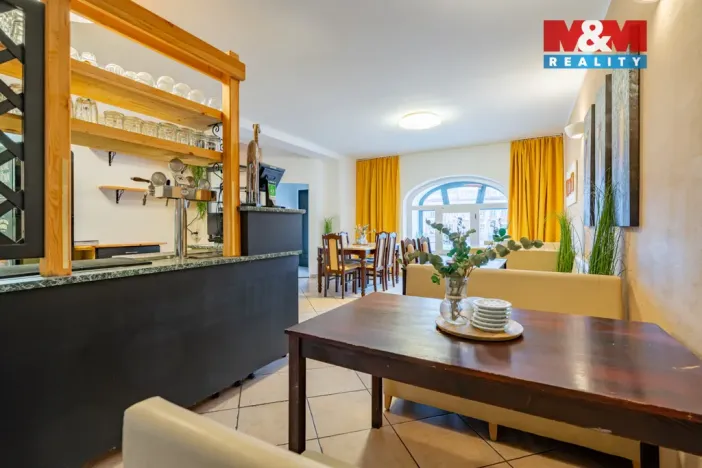 Pronájem restaurace, Kunžak, náměstí Komenského, 91 m2
