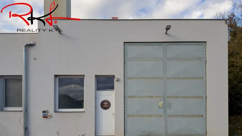 Pronájem výrobních prostor, Martiněves, 198 m2