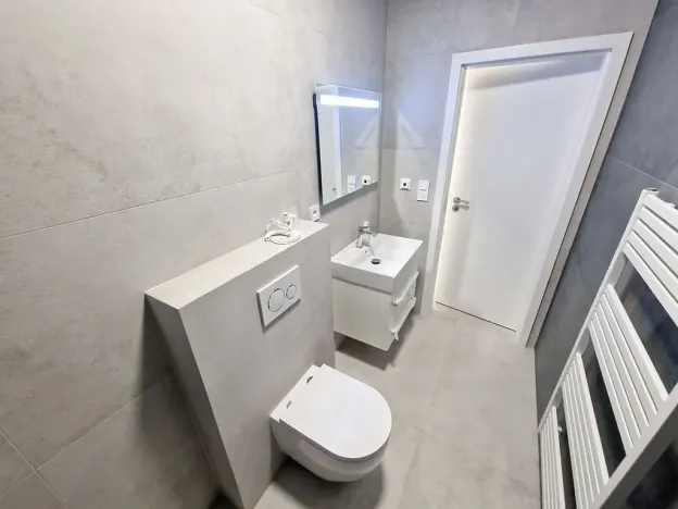 Pronájem atypického bytu, Praha - Nusle, Oldřichova, 94 m2