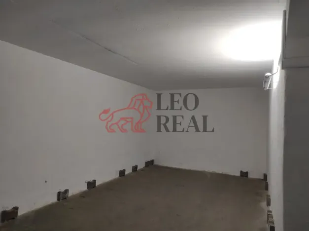 Pronájem obchodního prostoru, Opava - Předměstí, Vančurova, 350 m2