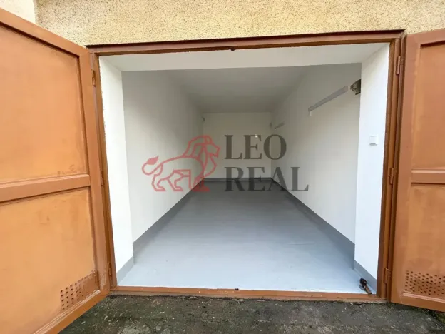 Prodej garáže, Děčín - Děčín II-Nové Město, Hřbitovní, 20 m2