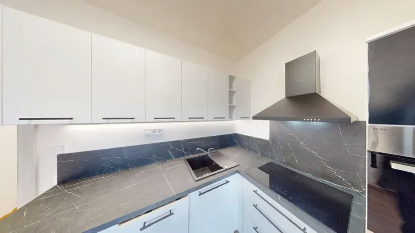 Pronájem bytu 1+kk, Praha - Břevnov, Na Petynce, 35 m2