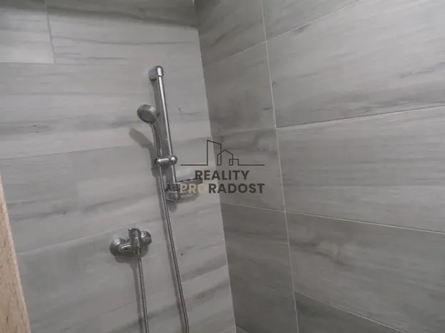 Pronájem bytu 1+kk, Znojmo, Pražská sídl., 20 m2