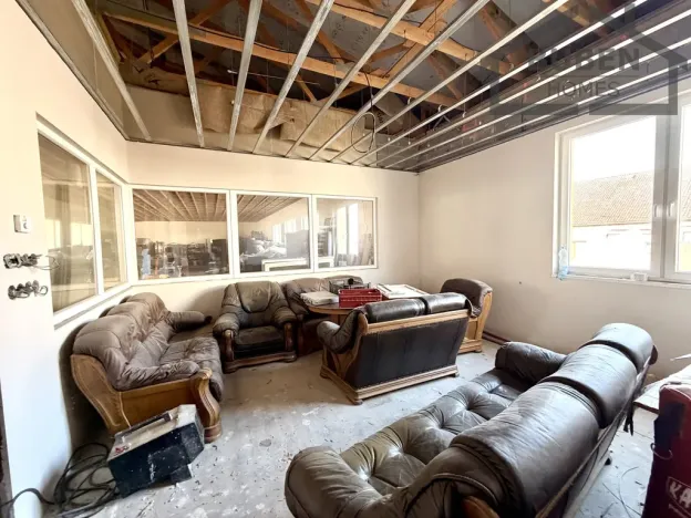 Prodej obchodního prostoru, Planá, 1200 m2