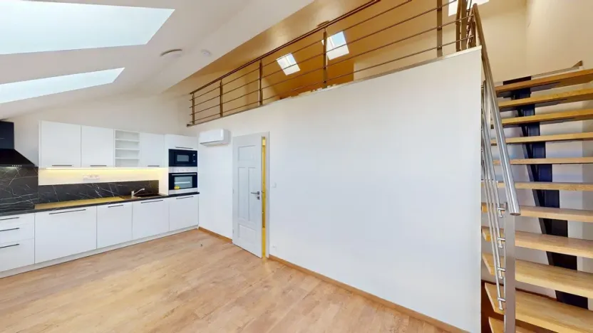 Pronájem bytu 5+kk, Praha - Břevnov, Na Petynce, 44 m2