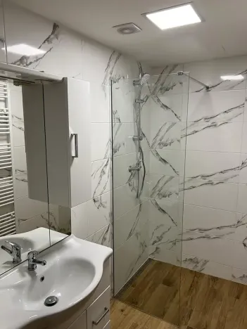 Pronájem bytu 2+kk, Praha - Podolí, Na dolinách, 40 m2