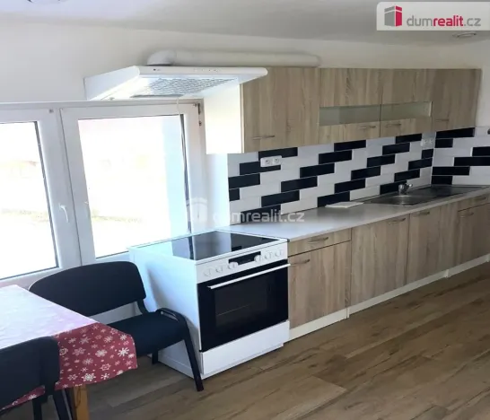 Pronájem bytu 3+kk, Libež, 90 m2