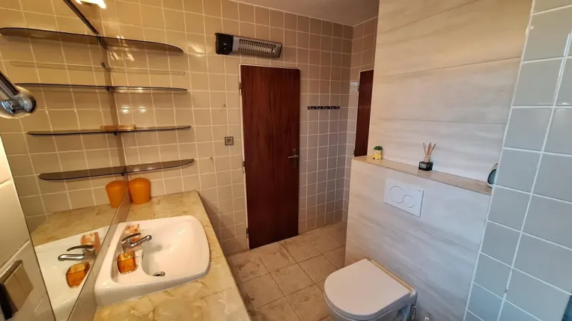 Pronájem bytu 2+1, Praha - Suchdol, Na mírách, 95 m2