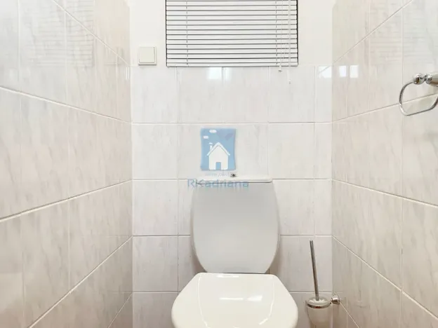 Pronájem bytu 2+kk, Praha, Rajmonova, 43 m2