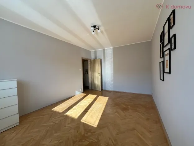 Pronájem bytu 2+1, Zlín - Malenovice, Chelčického, 54 m2