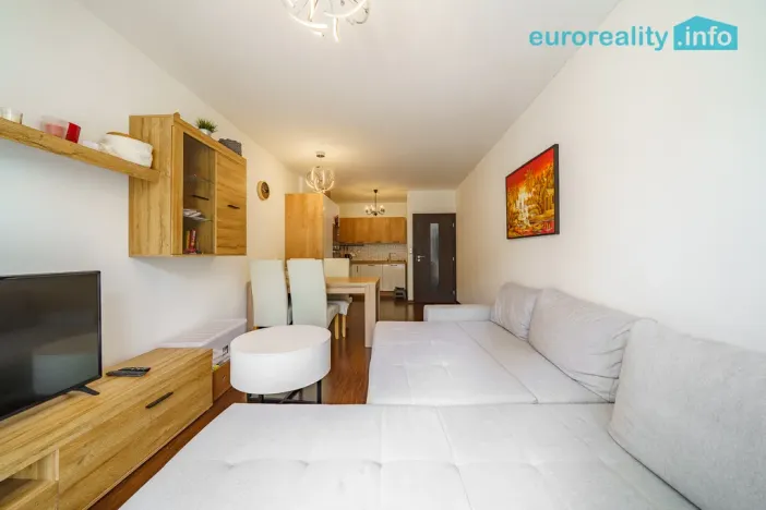 Pronájem bytu 2+kk, Karlovy Vary, Mattoniho nábřeží, 62 m2