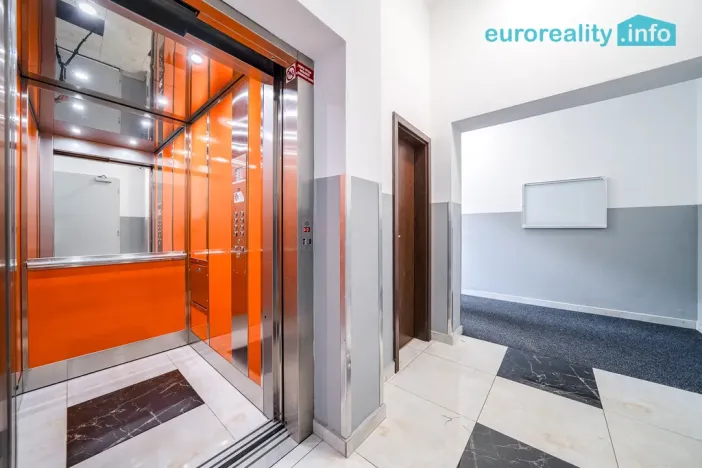 Pronájem bytu 2+kk, Karlovy Vary, Mattoniho nábřeží, 62 m2