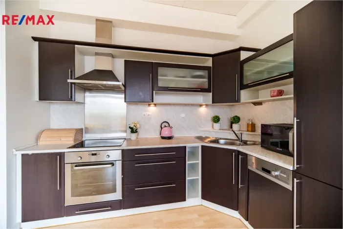 Pronájem bytu 2+kk, Praha - Libeň, Českomoravská, 59 m2