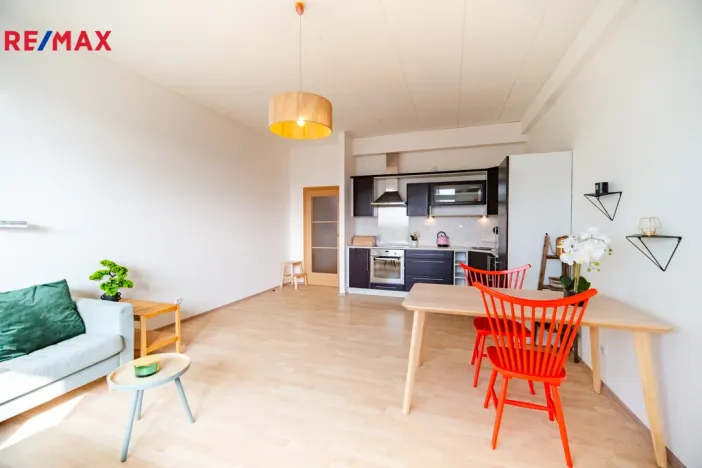 Pronájem bytu 2+kk, Praha - Libeň, Českomoravská, 59 m2