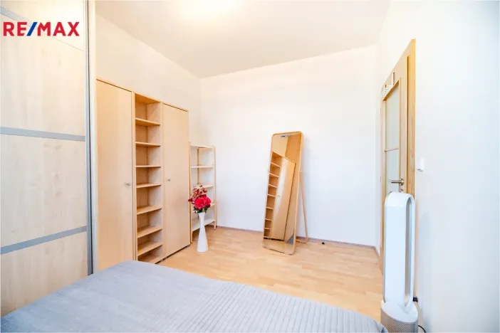 Pronájem bytu 2+kk, Praha - Libeň, Českomoravská, 59 m2