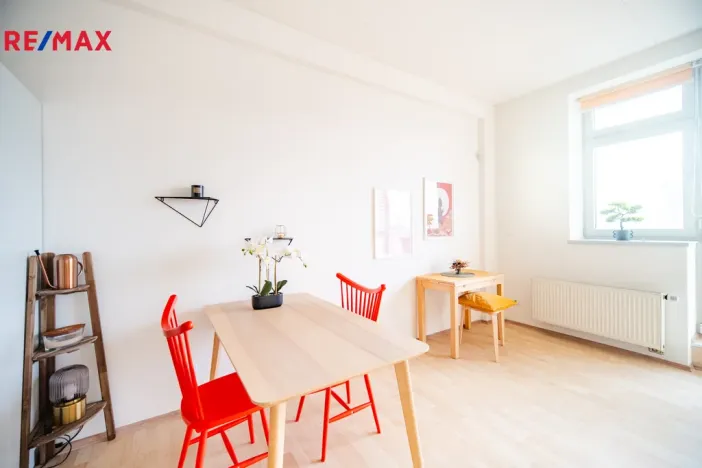 Pronájem bytu 2+kk, Praha - Libeň, Českomoravská, 59 m2