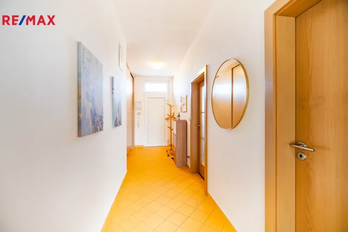 Pronájem bytu 2+kk, Praha - Libeň, Českomoravská, 59 m2