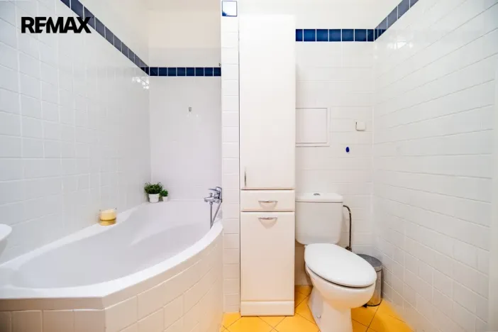 Pronájem bytu 2+kk, Praha - Libeň, Českomoravská, 59 m2