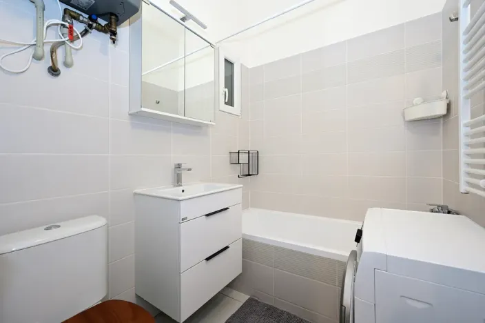 Pronájem bytu 1+kk, Praha - Vokovice, Krátký lán, 30 m2