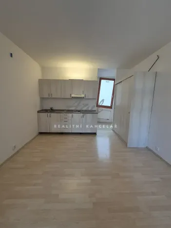 Pronájem bytu 1+kk, Brno, 28 m2
